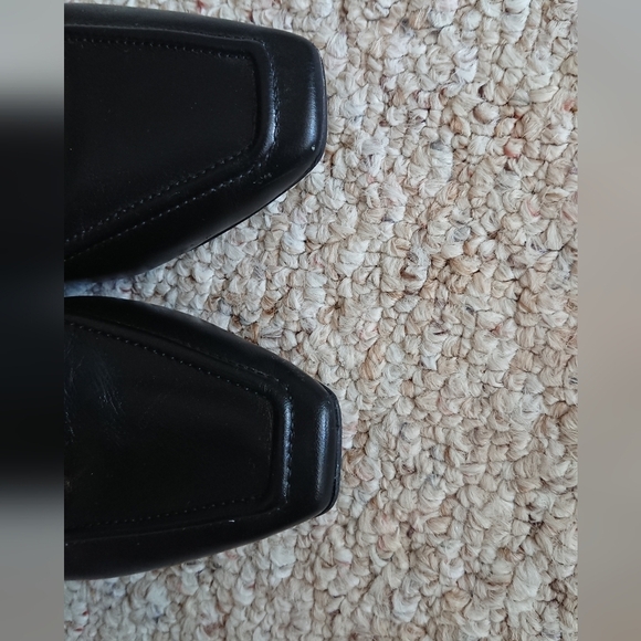 Revolve RAYE Caylee Loafer with Gold Detail in Black size 37.5 - Picture 10 of 12